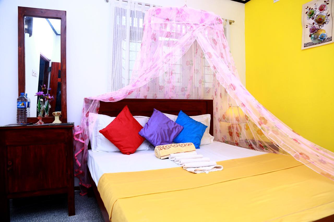 Sea Shine Beach Resort Mirissa Eksteriør billede